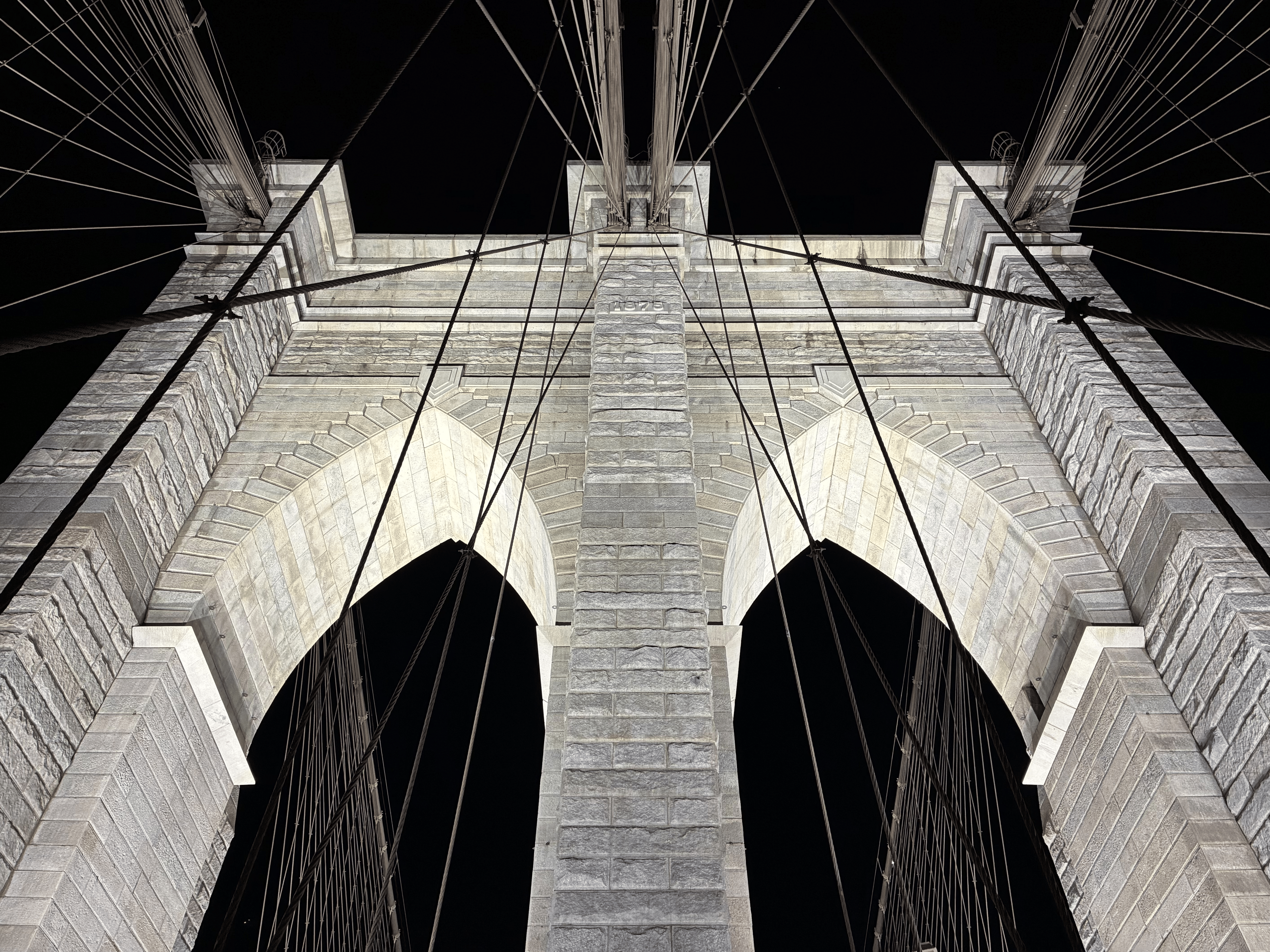 A bridge into the abyss (Brooklyn).